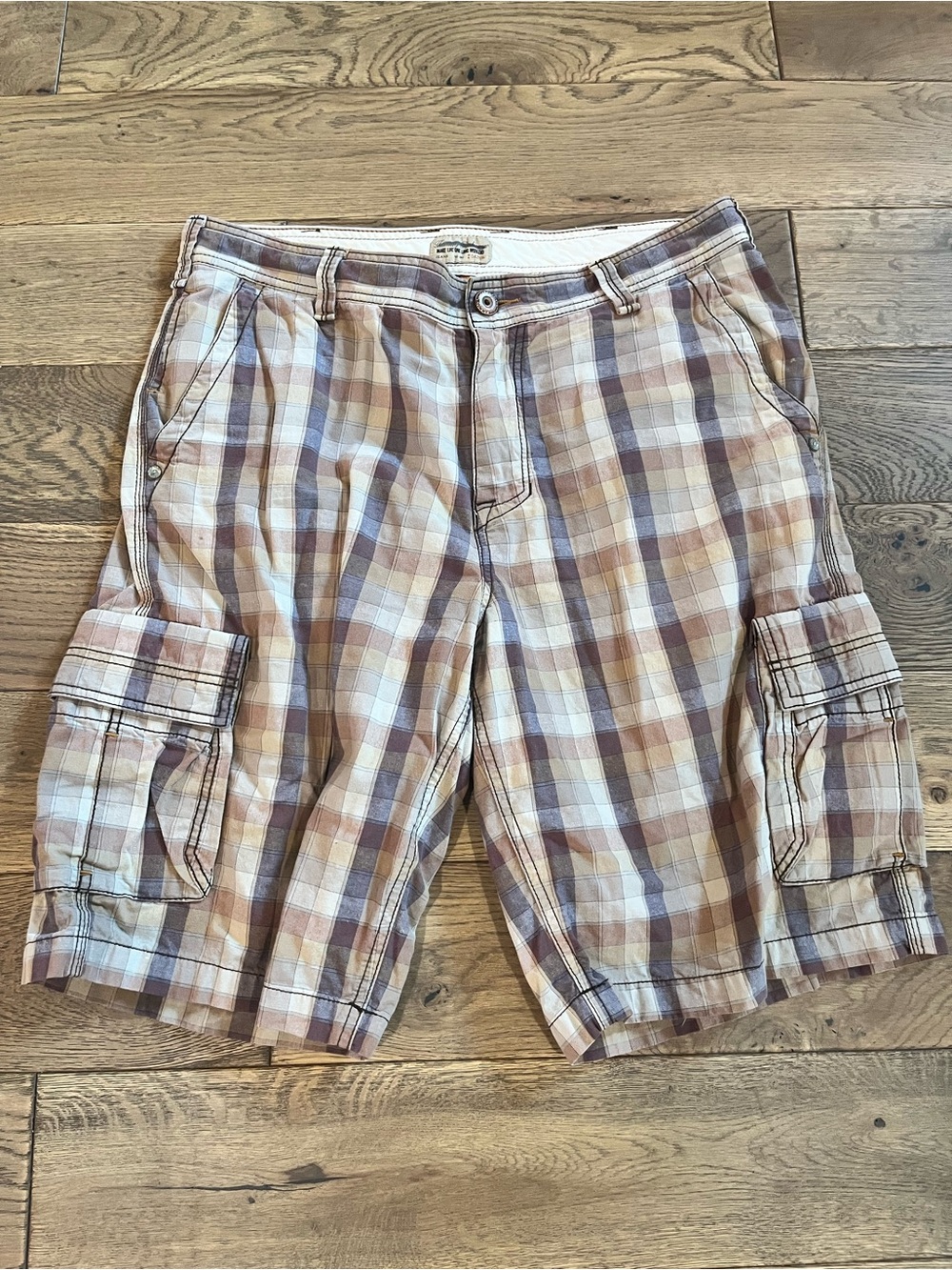 Tommy Bahama Men’s 34 Plaid Cargo Shorts in Brown & Cream Cotton/Linen Vtg. 90’s